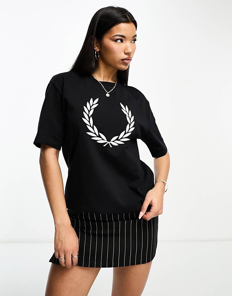 Fred Perry laurel wreath t-shirt in black